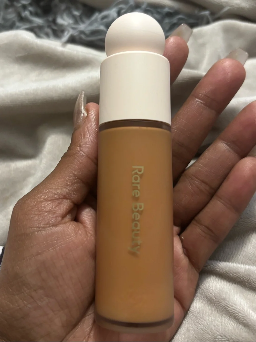 Rare Beauty Liquid Foundation - 400W